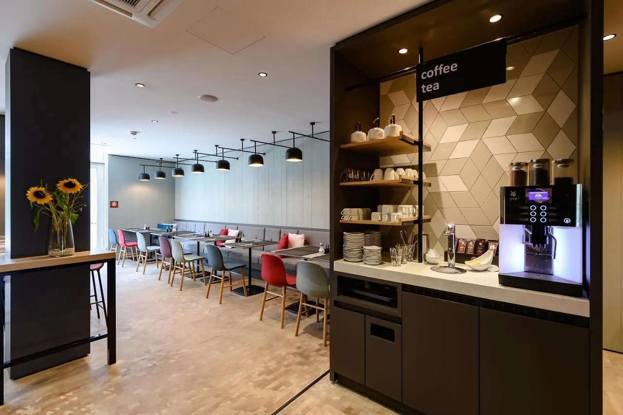 *** Hotel Mercure Muenchen City Schwabing Alemanha